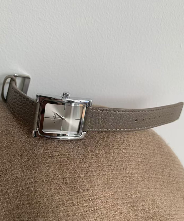 Style Gold Leather Alloy Quartz Movement Watches