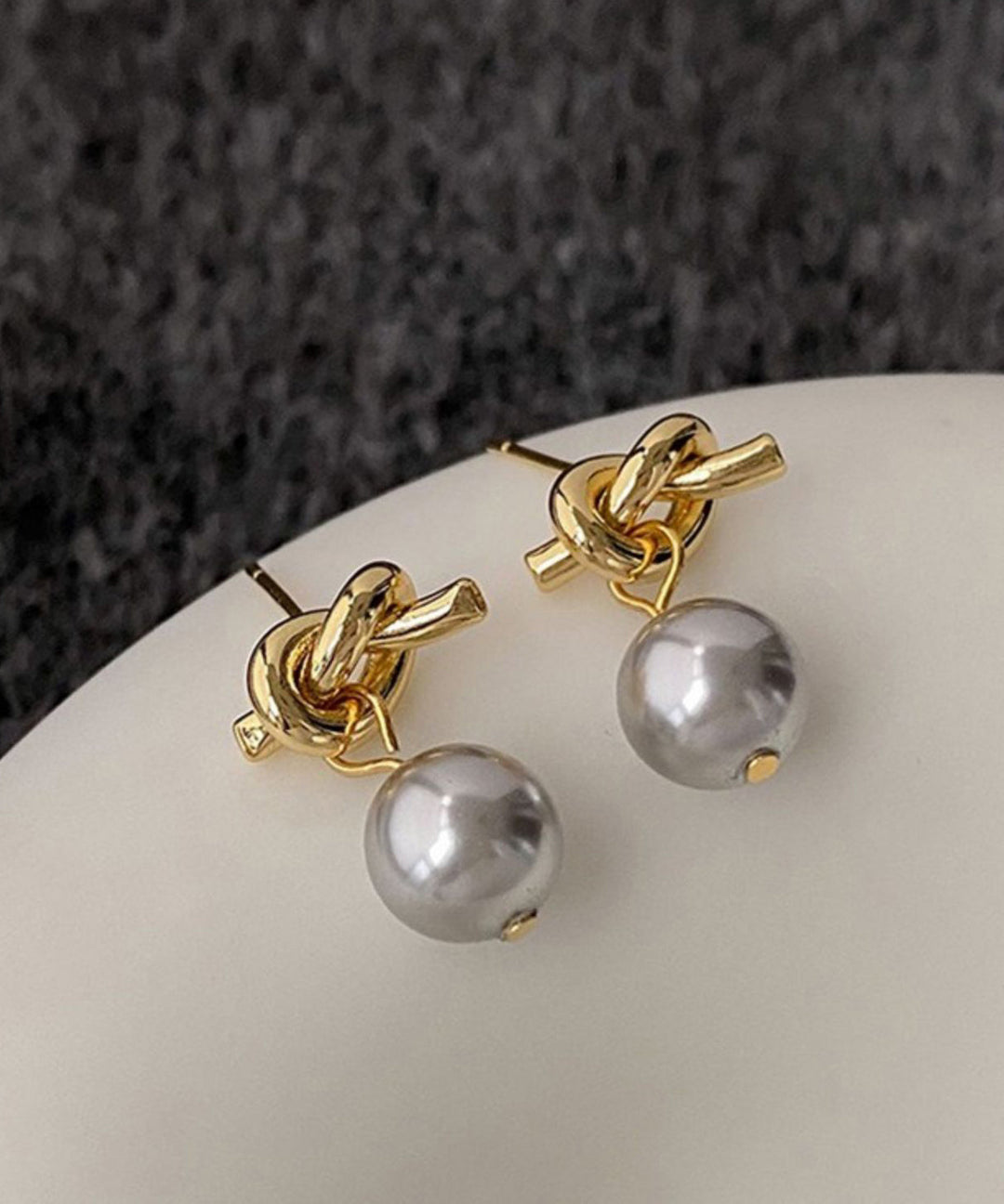 Style Grey Copper Overgild Pearl Resin Drop Earrings