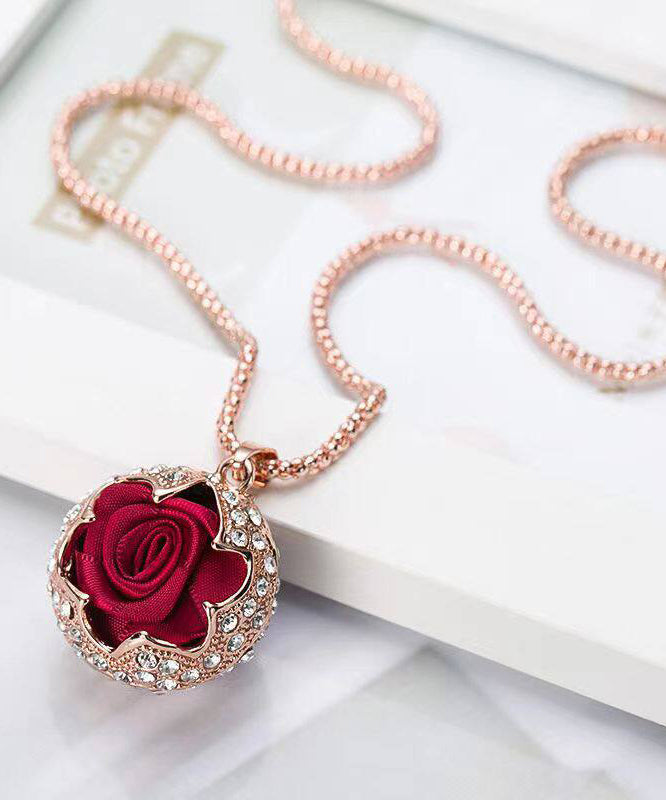 Style Red Copper Overgild Zircon Rose Pendant Necklace