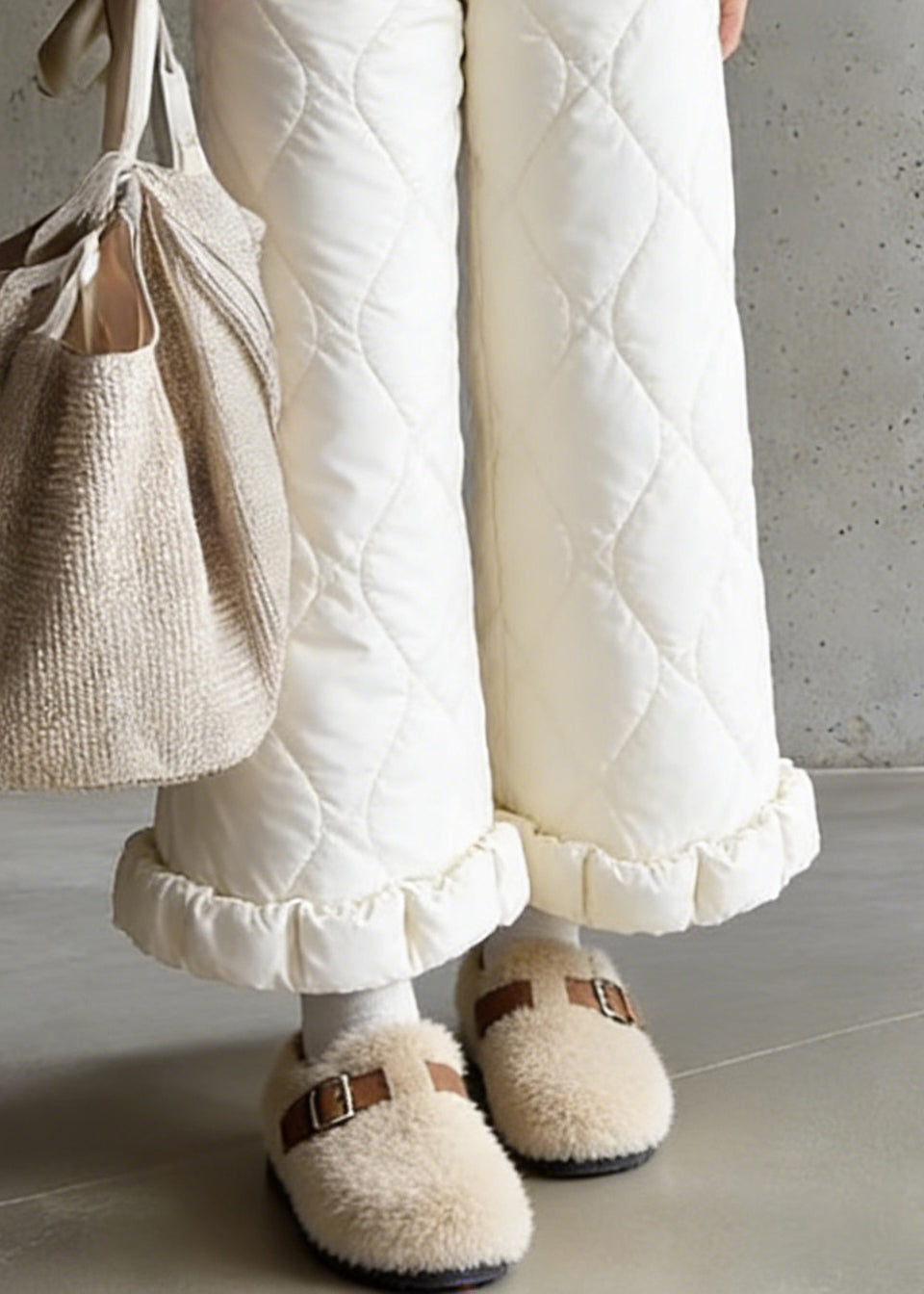 Stylish Beige Elastic Waist Solid Fine Cotton Filled Crop Pants