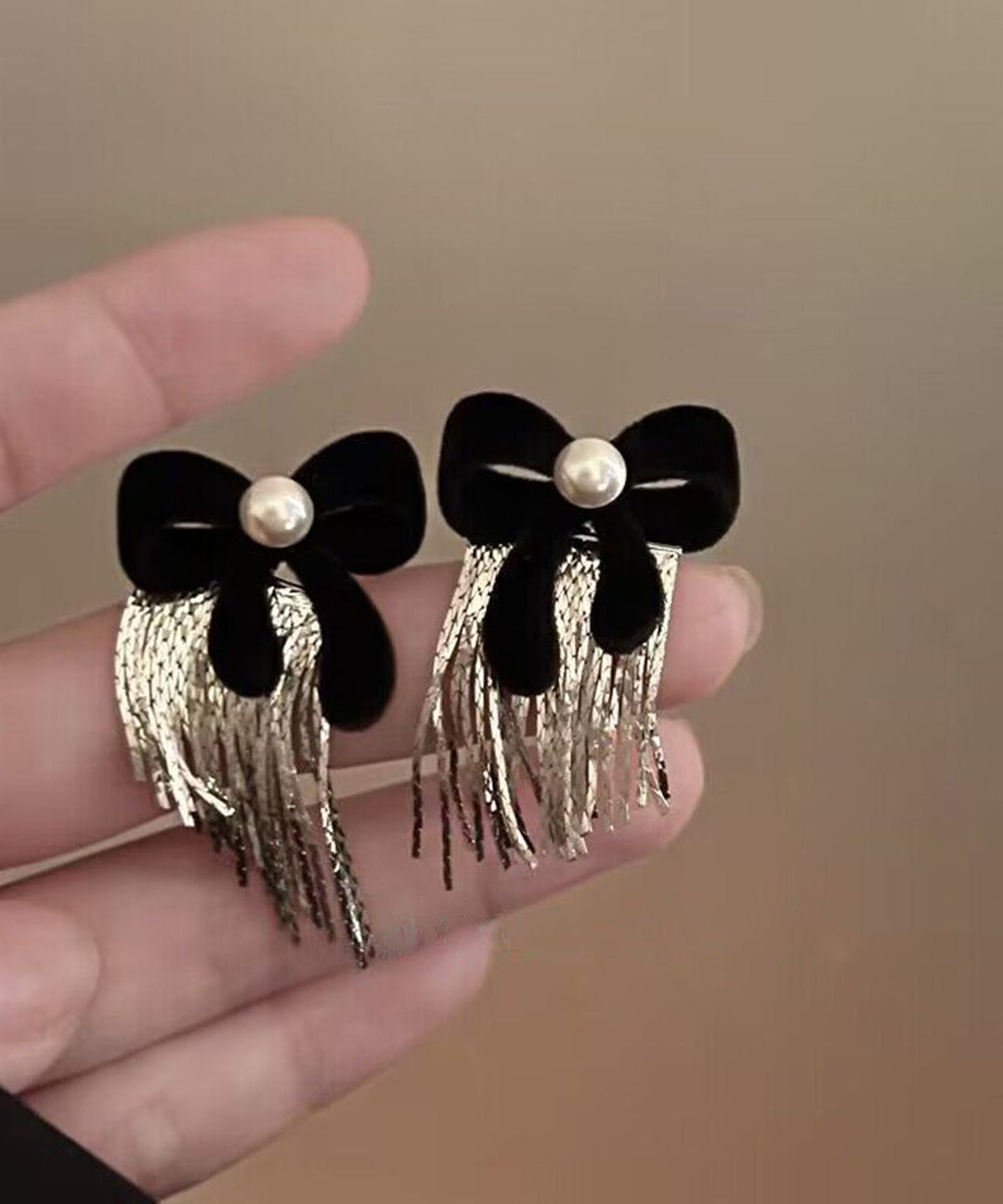 Stylish Black Imitation Pearl Alloy Bow Tassel Drop Earrings