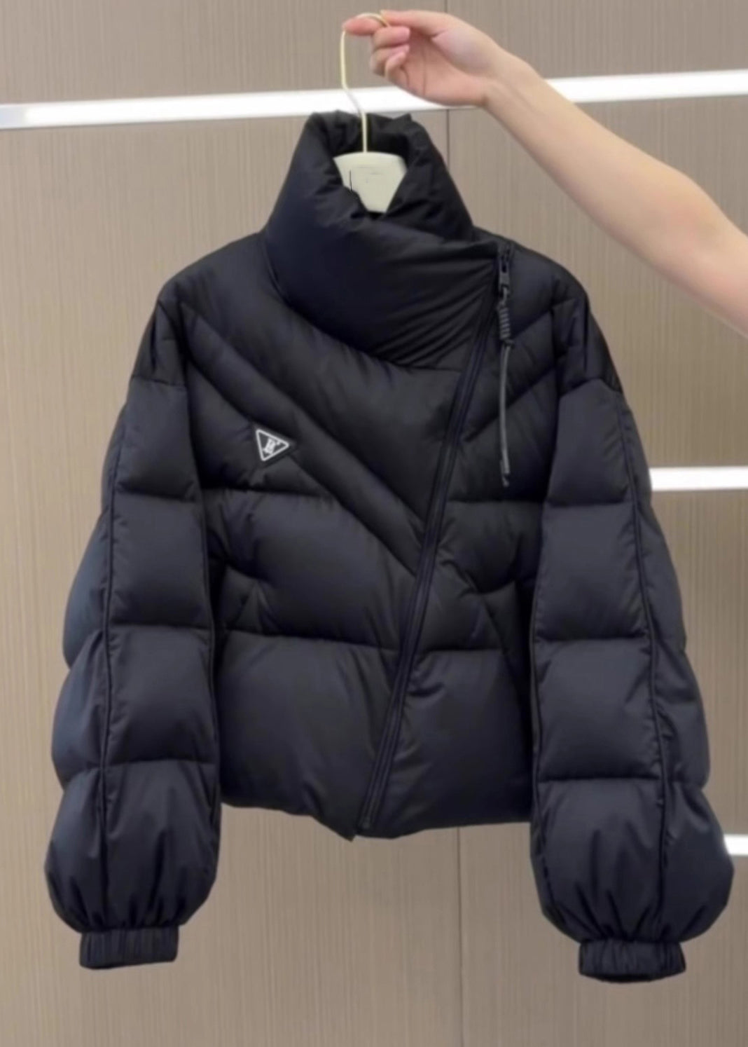 Stylish Black Stand Collar Zippered Patchwork Solid Parka Puff Sleeve