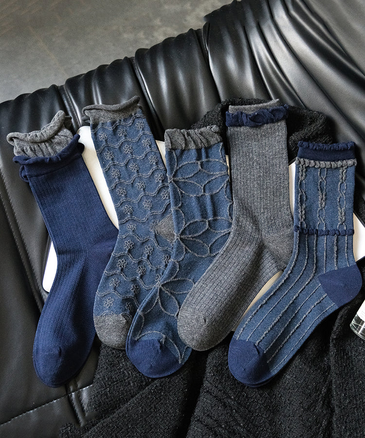 Stylish Blue Jacquard Cotton Mid Calf Socks