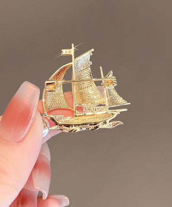 Stylish Gold Alloy Zircon Pearl Smooth Sailing Brooches