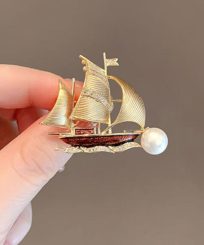 Stylish Gold Alloy Zircon Pearl Smooth Sailing Brooches