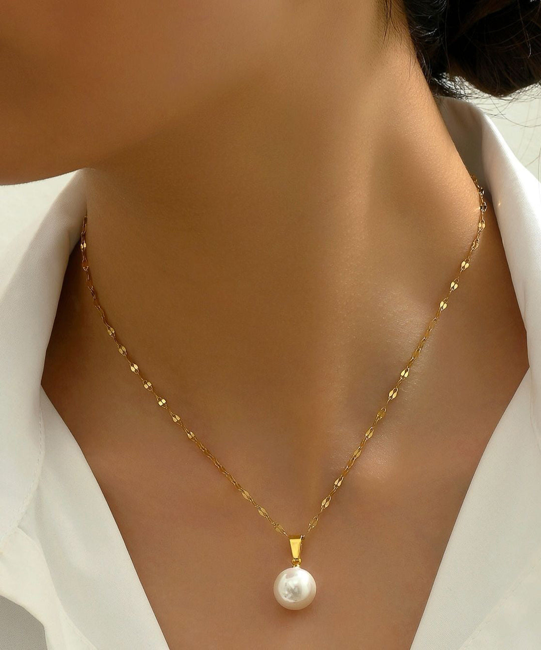 Stylish Gold Copper Overgild Jade Pendant Necklace And Drop Earrings Two-Piece Set