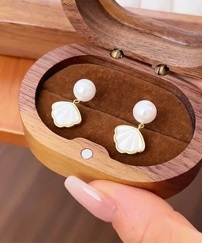 Stylish Gold Sterling Silver Overgild Pearl Shell Stud Earrings