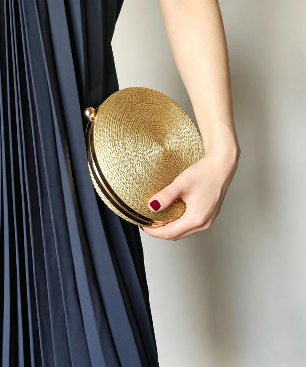 Stylish Gold Woven Snail Acrylic Round Clutch