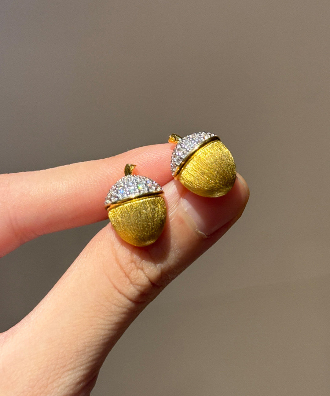 Stylish Golden Wire Drawing Process Metal Zircon Stud Earrings