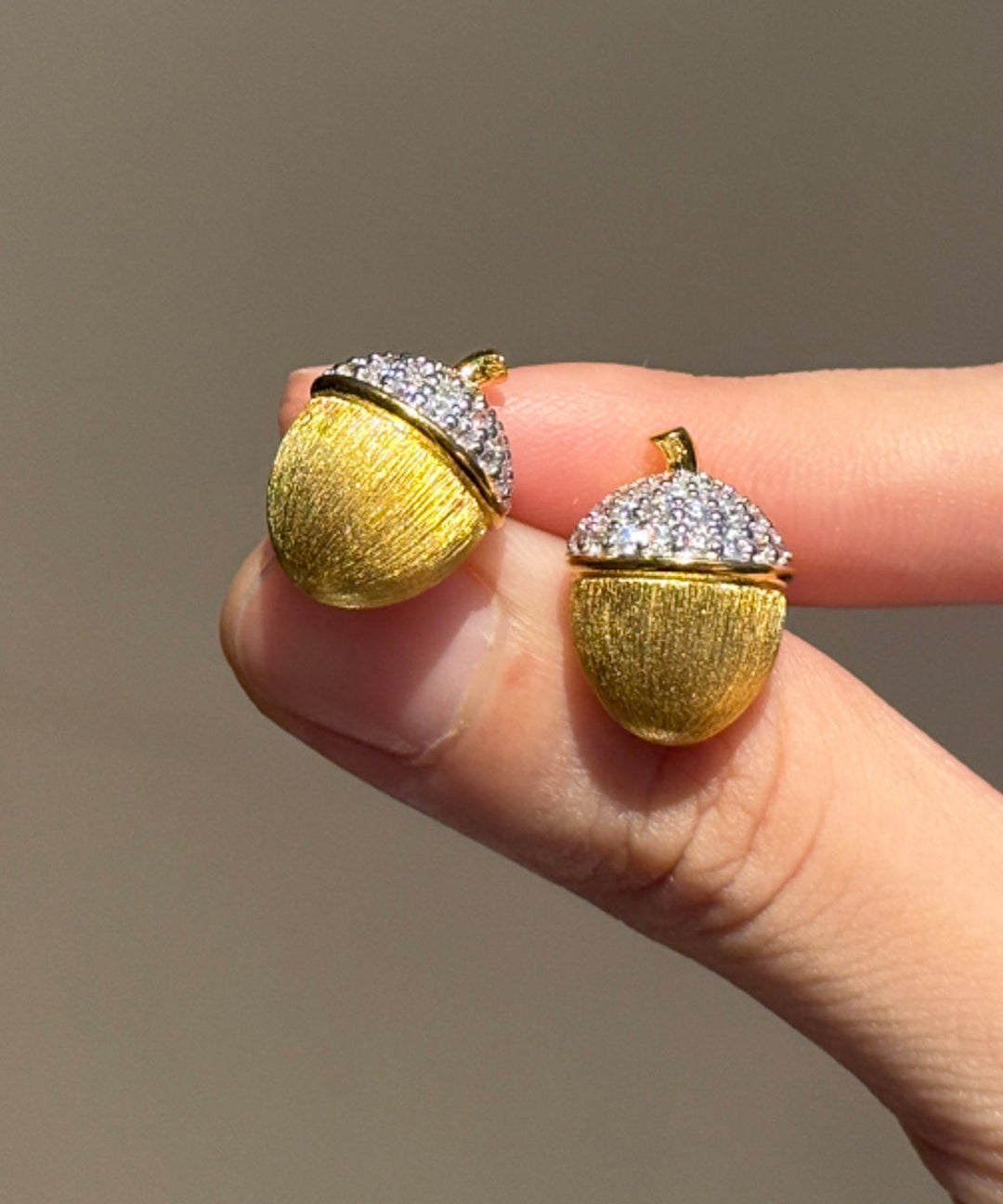 Stylish Golden Wire Drawing Process Metal Zircon Stud Earrings