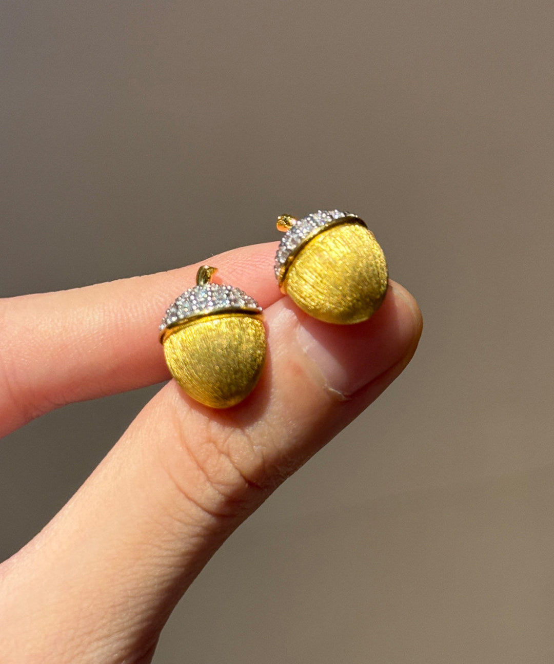 Stylish Golden Wire Drawing Process Metal Zircon Stud Earrings