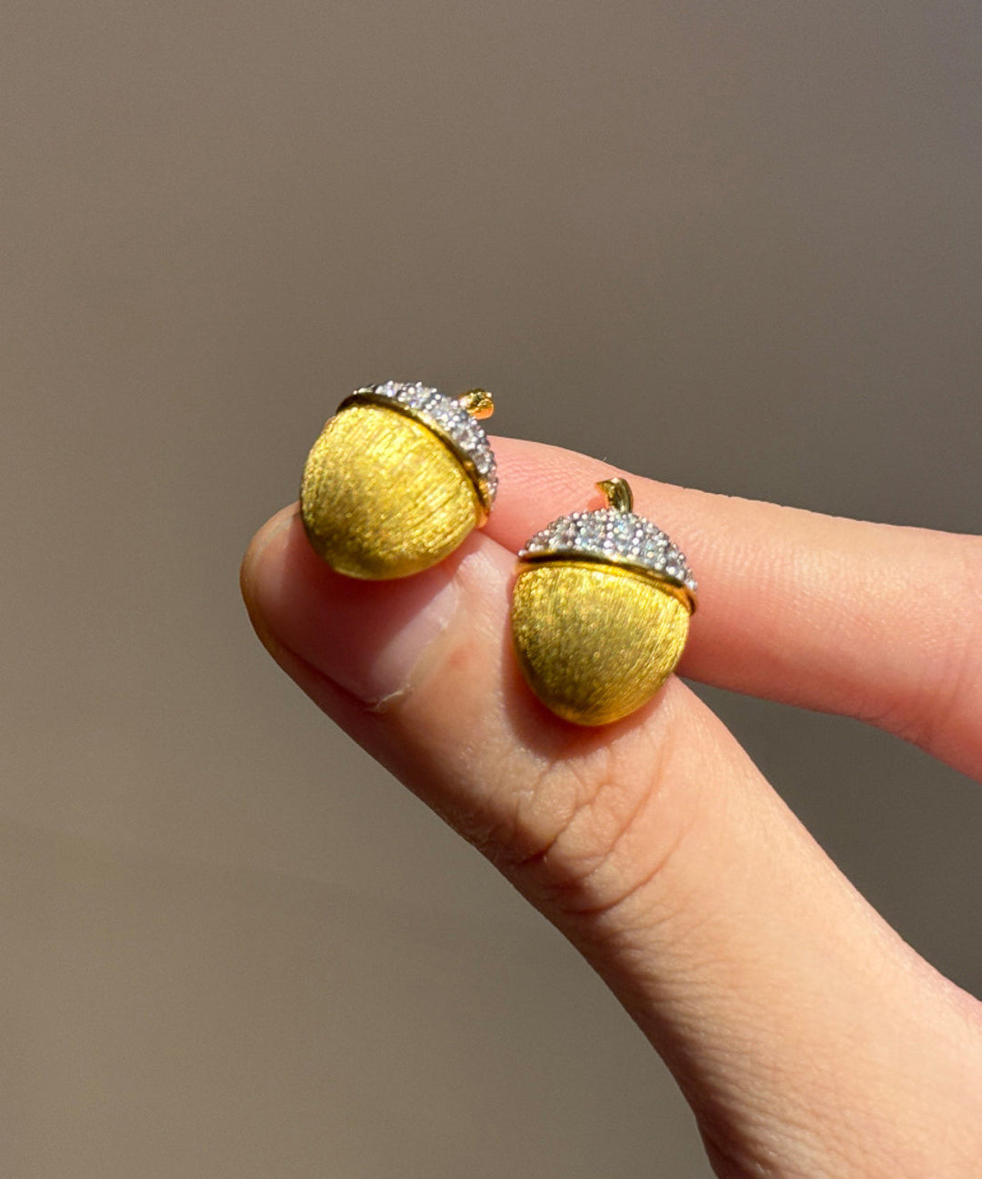 Stylish Golden Wire Drawing Process Metal Zircon Stud Earrings