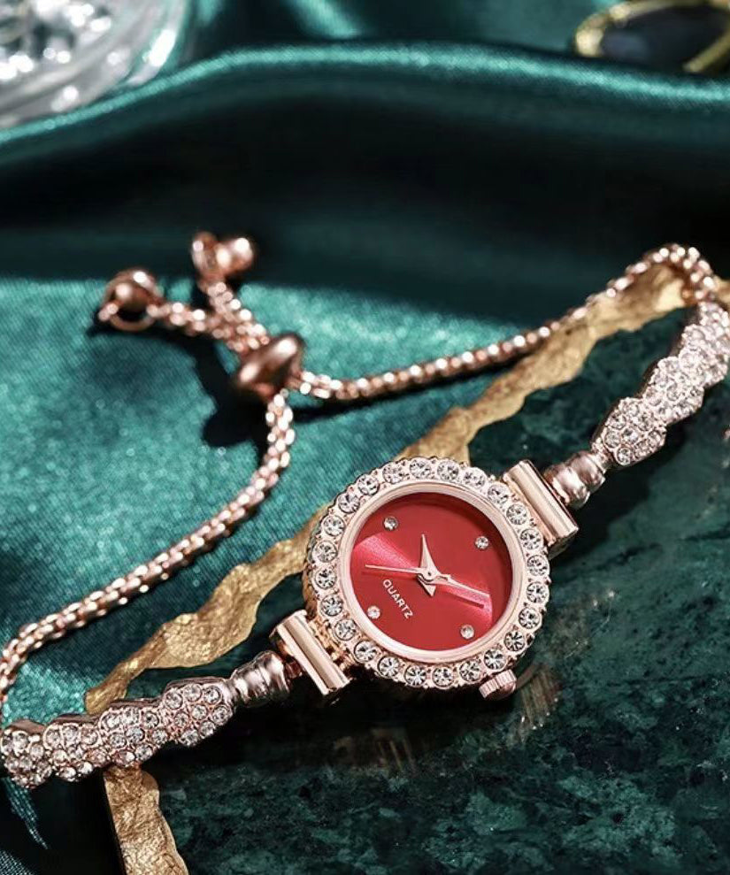 Stylish Green Alloy Zircon Quartz Movement Watches