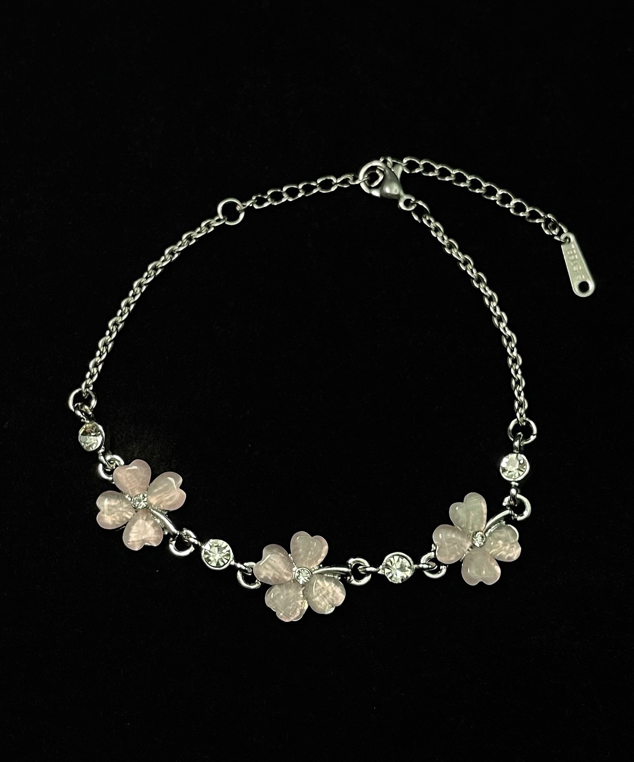 Stylish Green Four Leaf Clover Alloy Adjustable Bracelet - Omychic