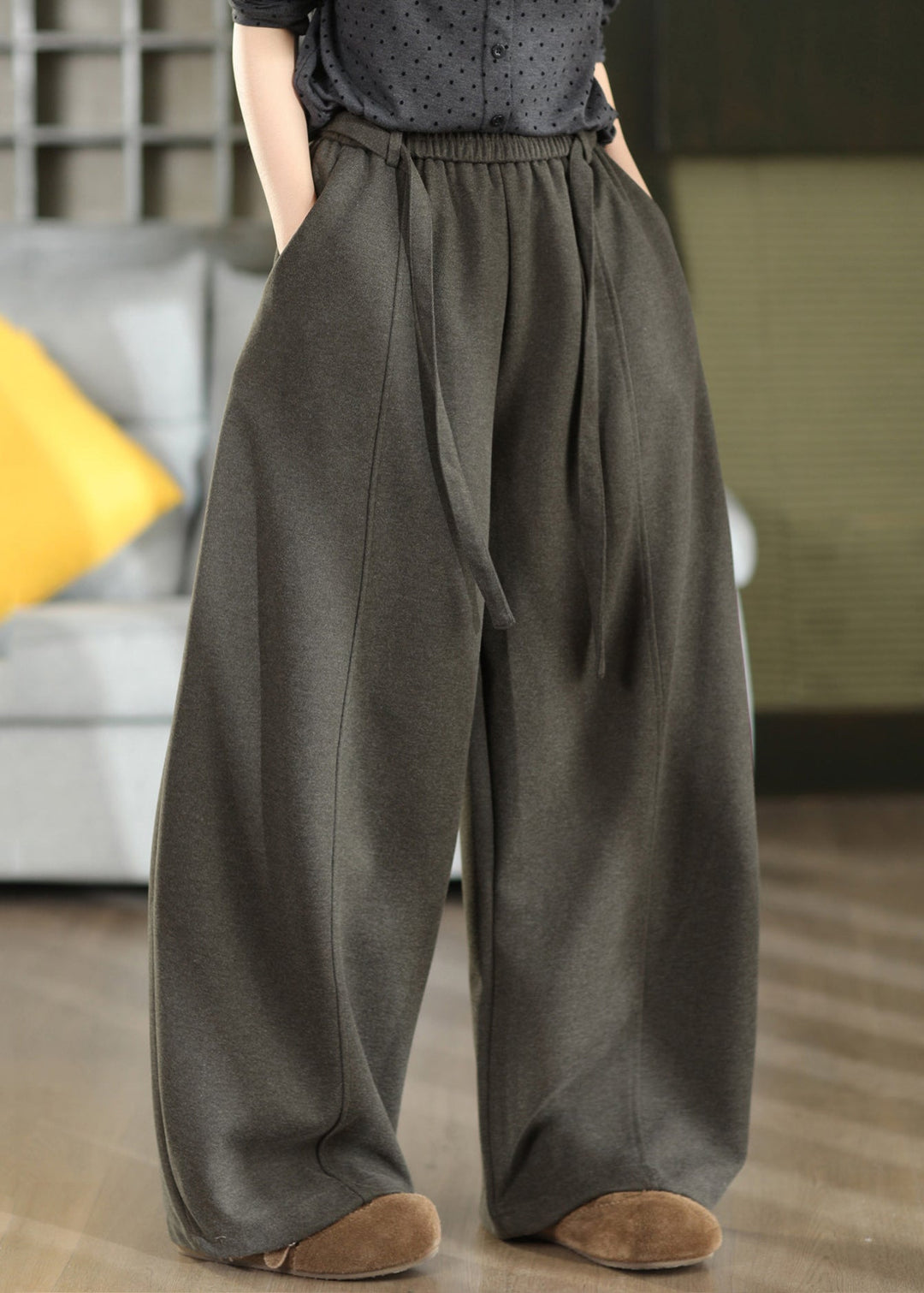 Stylish Green Pockets Patchwork Elastic Waist Woolen Pants Fall