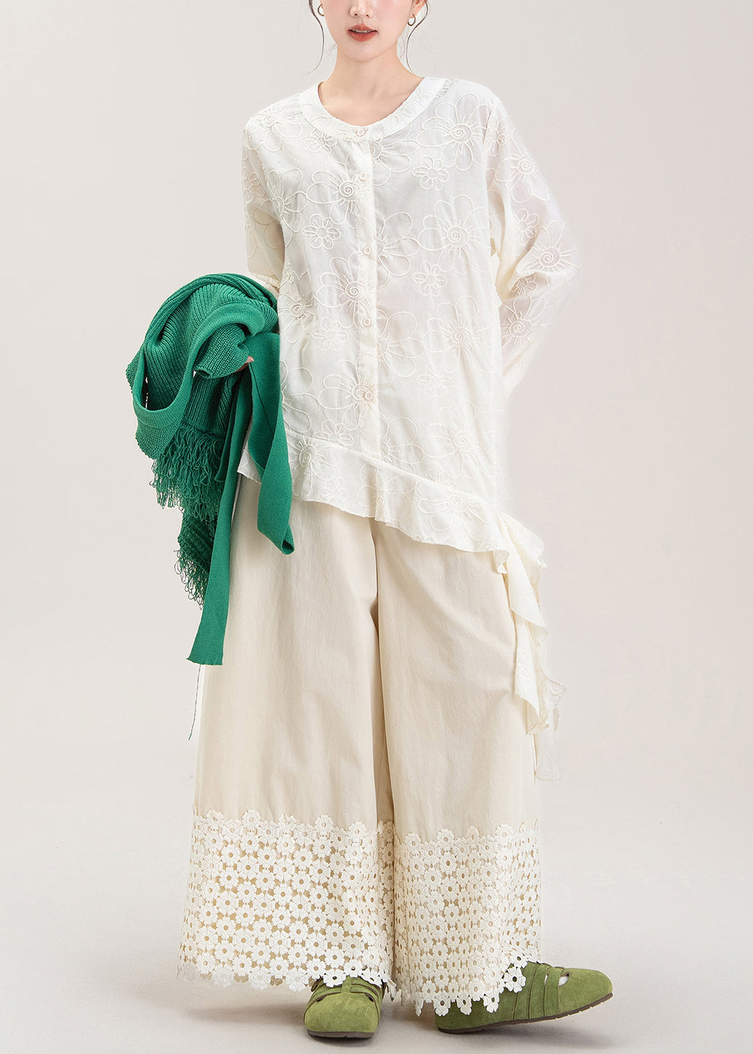 Stylish Green Tasseled Knit Vest And Apricot Wide Leg Pants Three Pieces Set