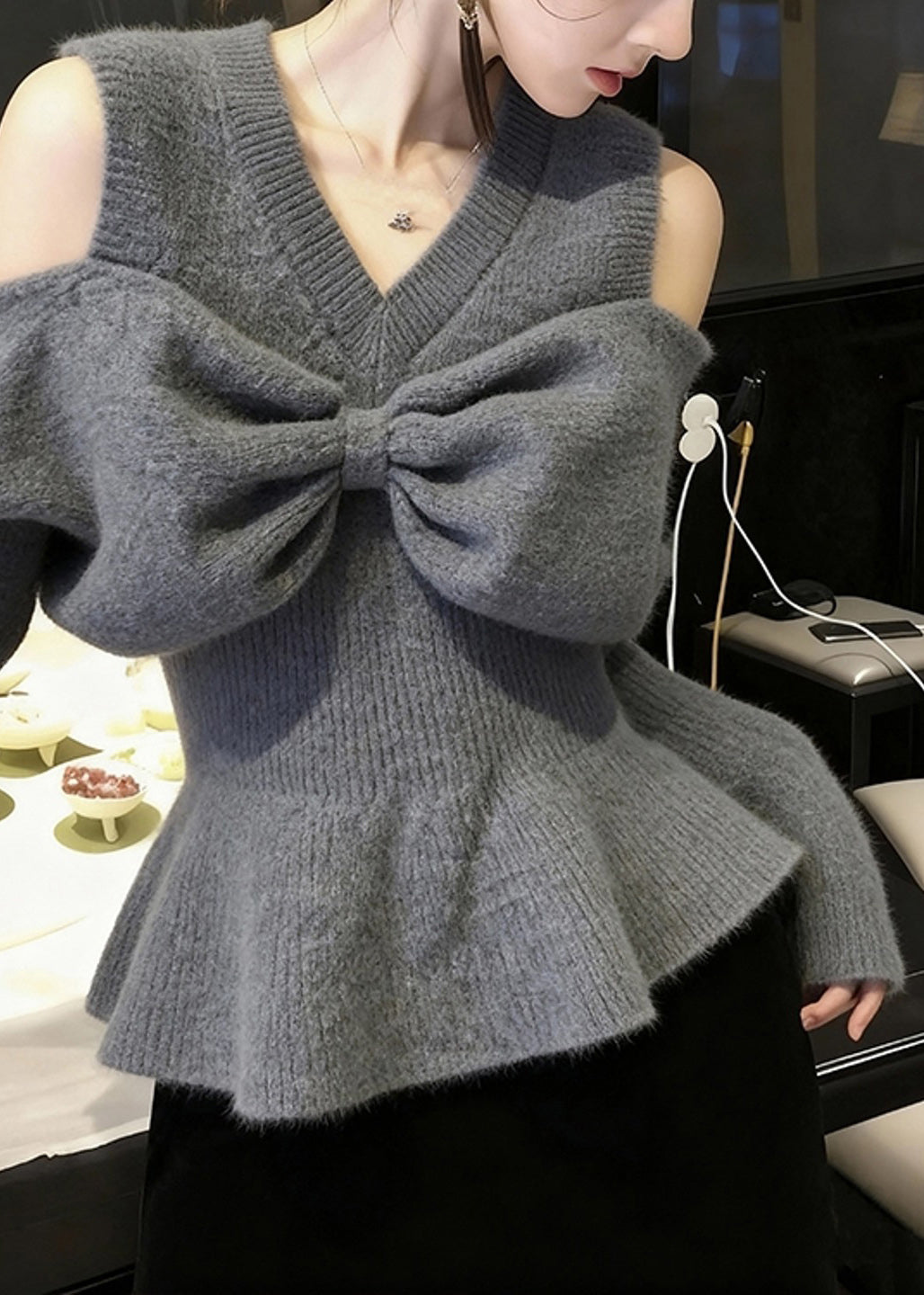 Stylish Grey V Neck Cold Shoulder Bow Knit Sweaters Fall