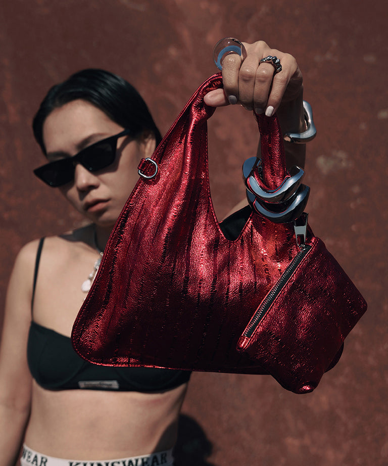 Stylish Red Solid Durable Calf Leather Tote Handbag