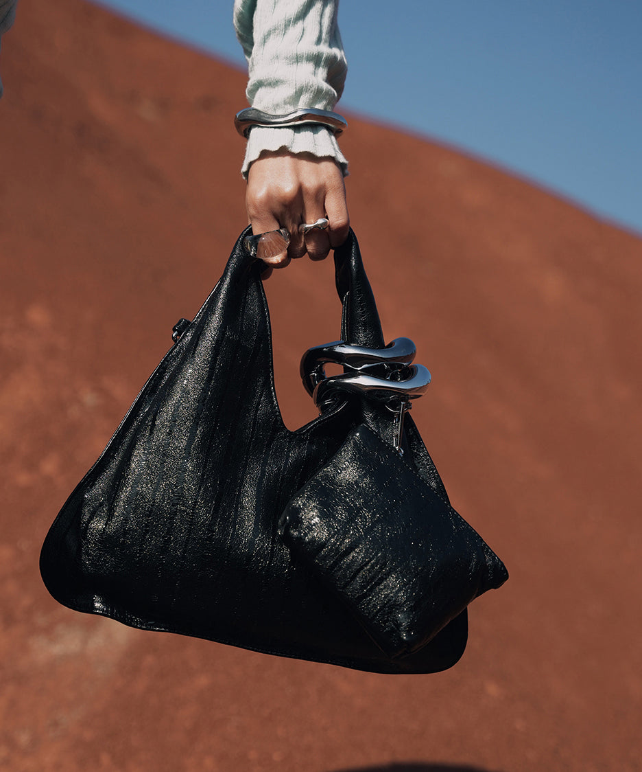 Stylish Red Solid Durable Calf Leather Tote Handbag