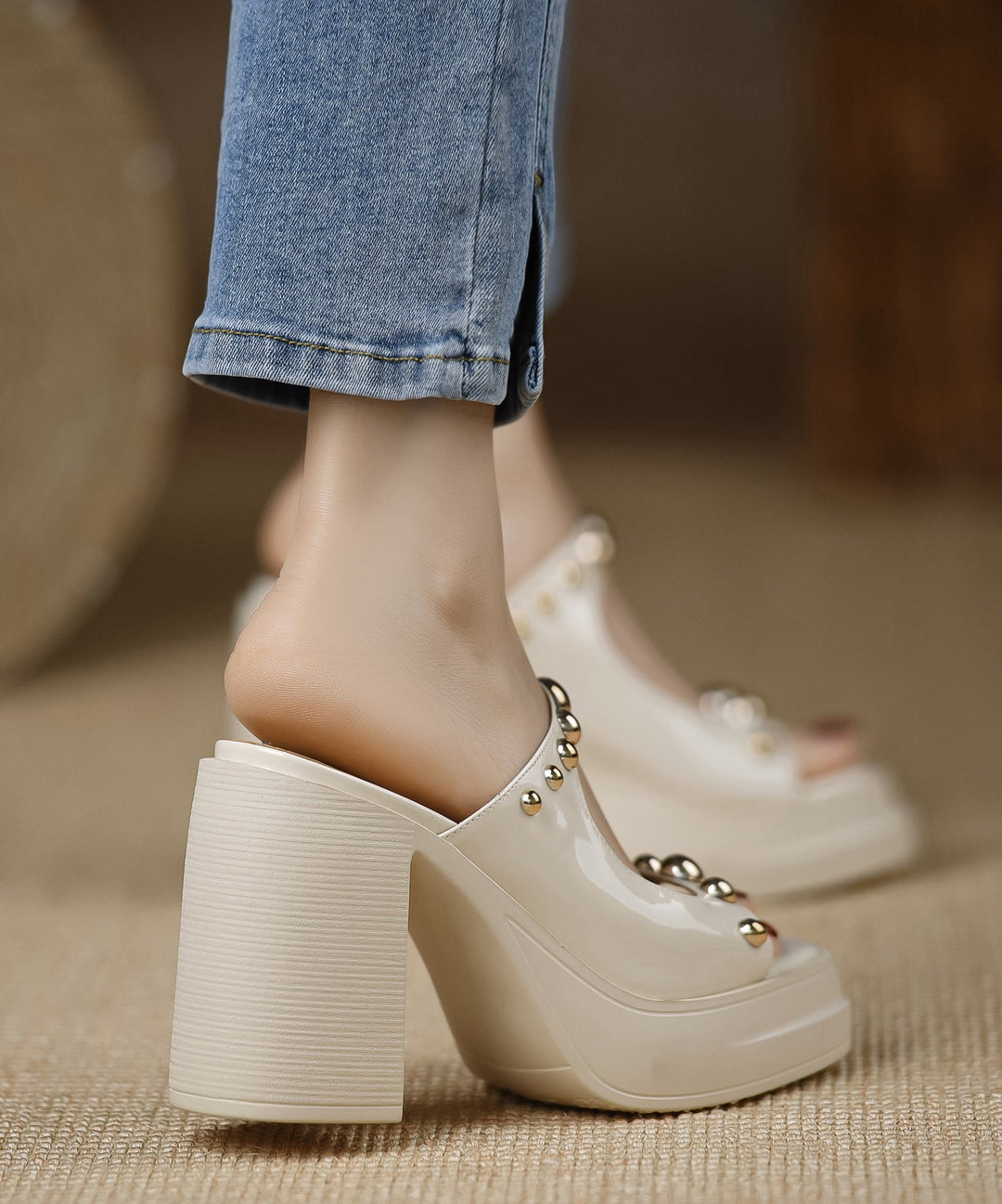 Stylish Rivet Splicing Chunky Heel Black Cowhide Leather Slide Sandals