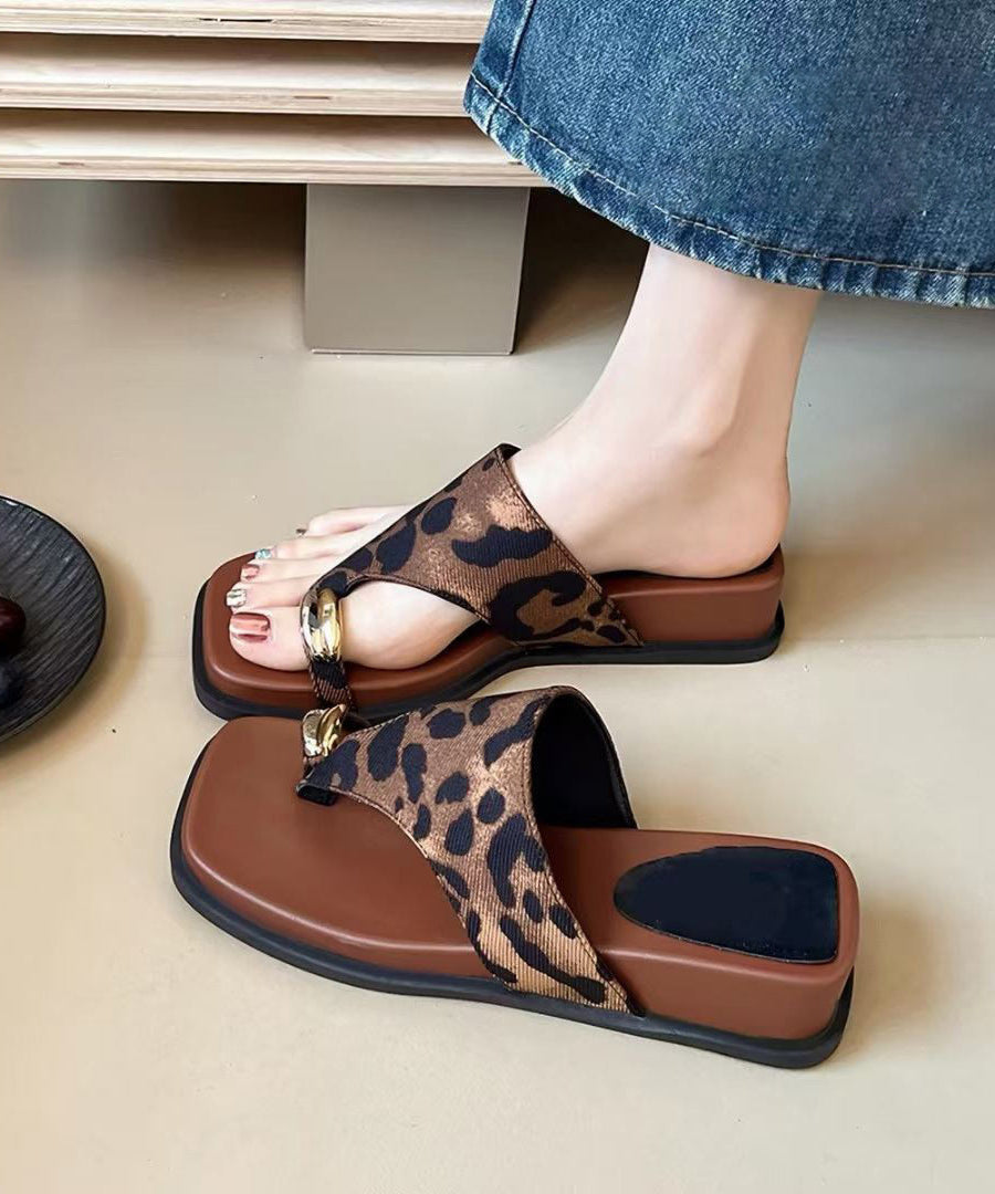 Stylish Splicing Platform Thong Sandals Leopard Faux Leather