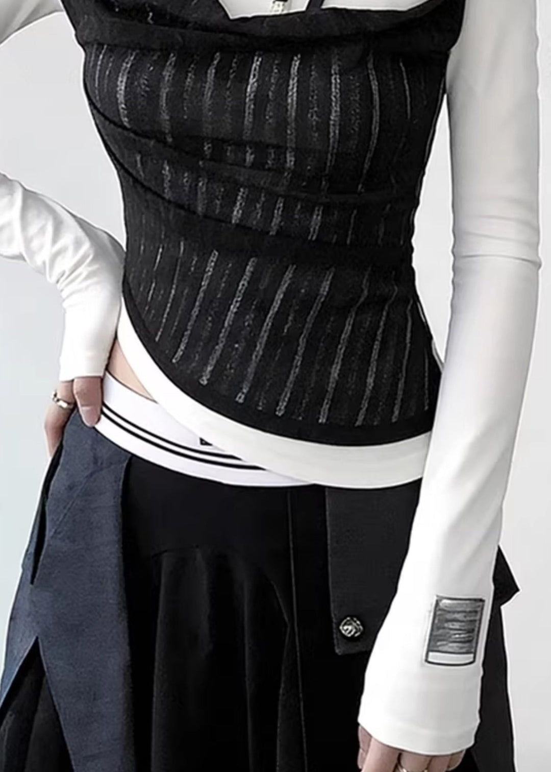 Stylish White Cold Shoulder False Two Pieces Patchwork Cotton T Shirts Spring