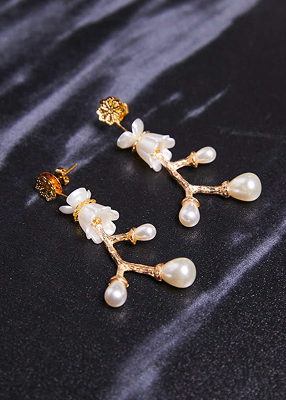 Stylish White Pearl 14K Gold Branch Drop Earrings - Omychic