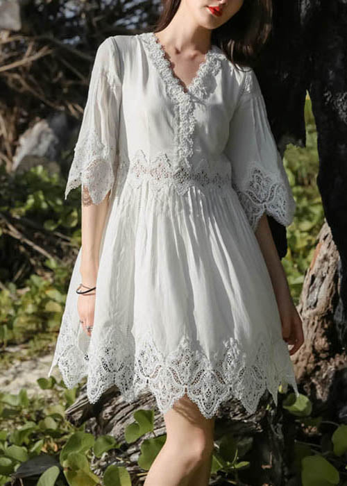 Stylish White V Neck Lace Patchwork Mid Dress Half Sleeve