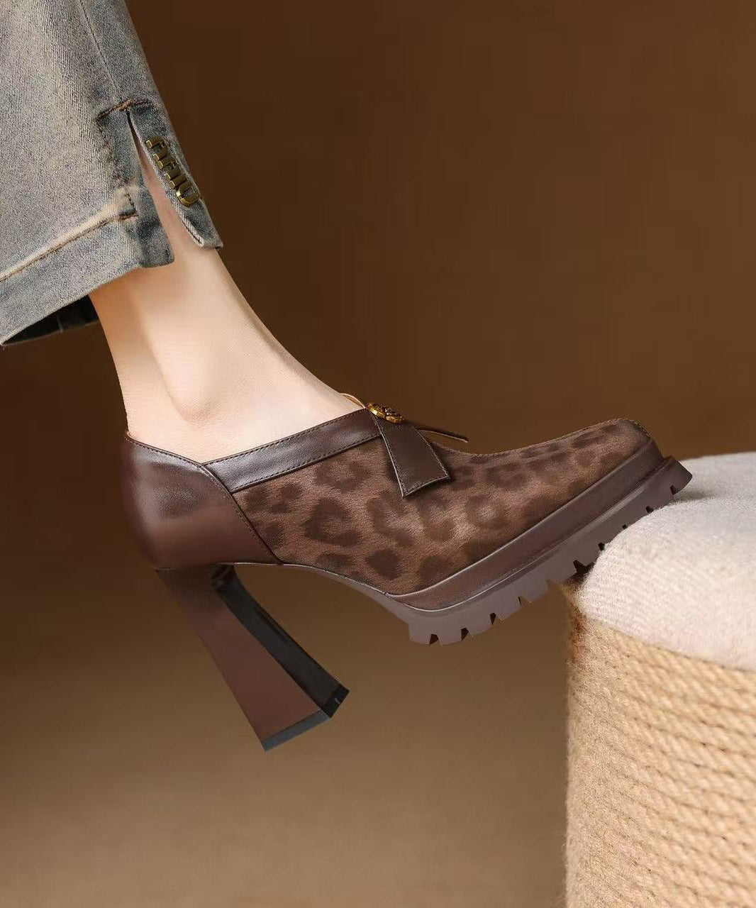 Stylish Zippered Splicing Chunky High Heels Brown Suede