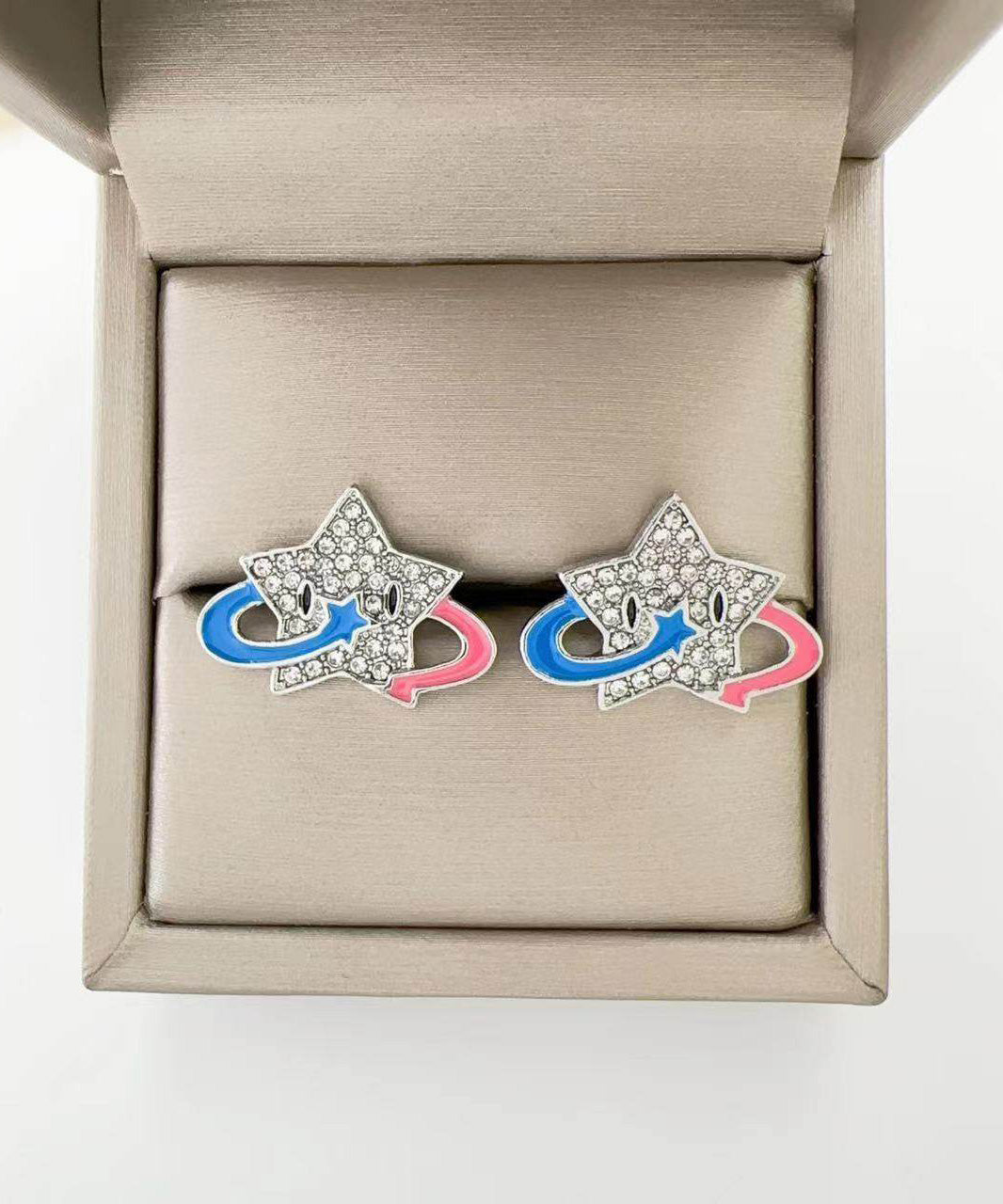 Sweet Cool Style Zircon Star Earbone Clip