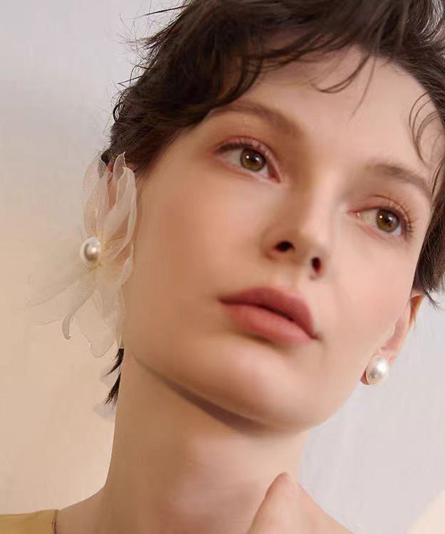 Unique Asymmetric Tulle Flower Pearl Stud Earrings