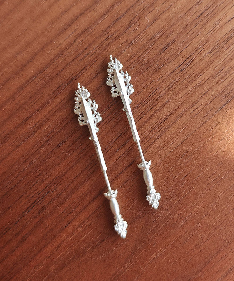 Unique Design Smart Sword Silver Gilding Stud Earrings - Omychic