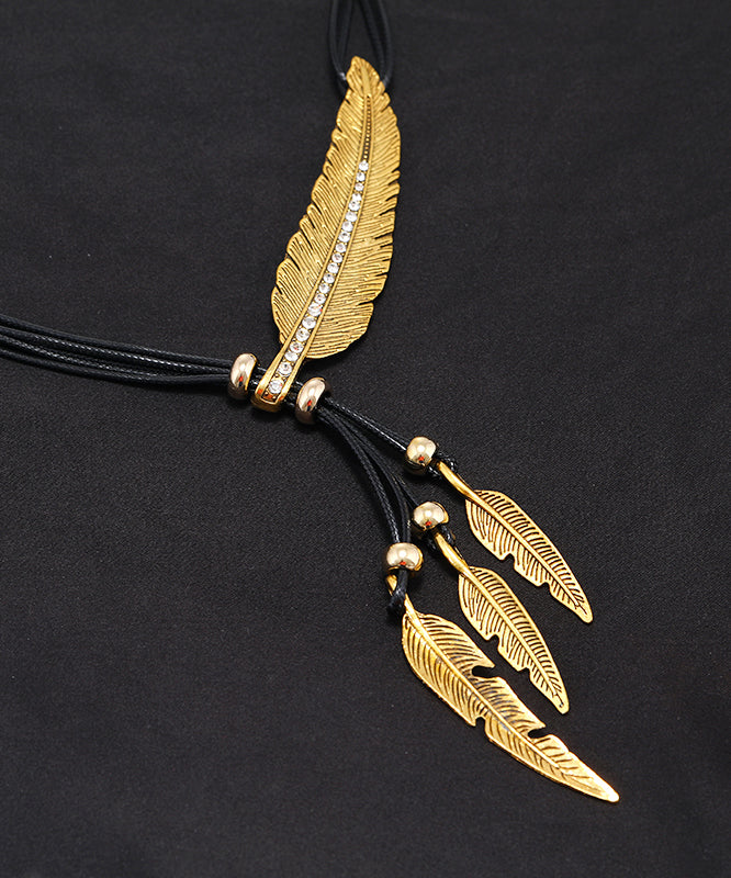 Unique Gold Copper Alloy Zircon Feather Leaf Pendant Necklace