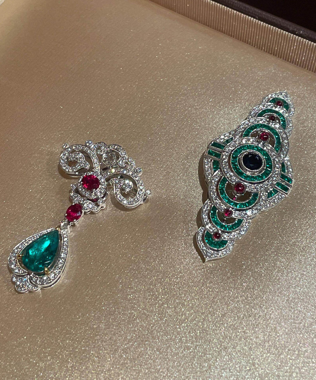 Unique Picture 1 Green Alloy Zircon Water Droplet Brooches