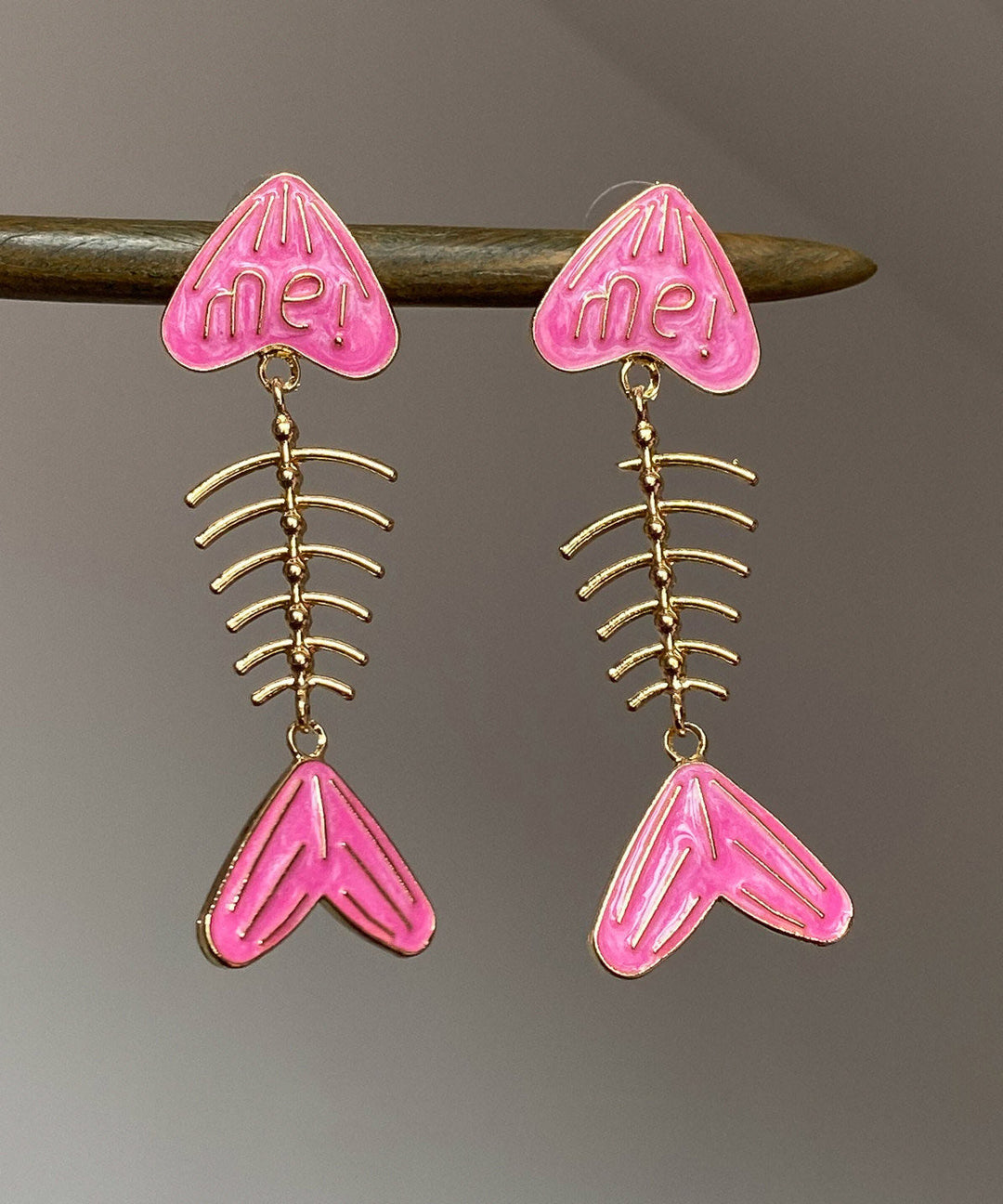 Unique Pink Alloy Drip Glaze Fish Bone Stud Earrings