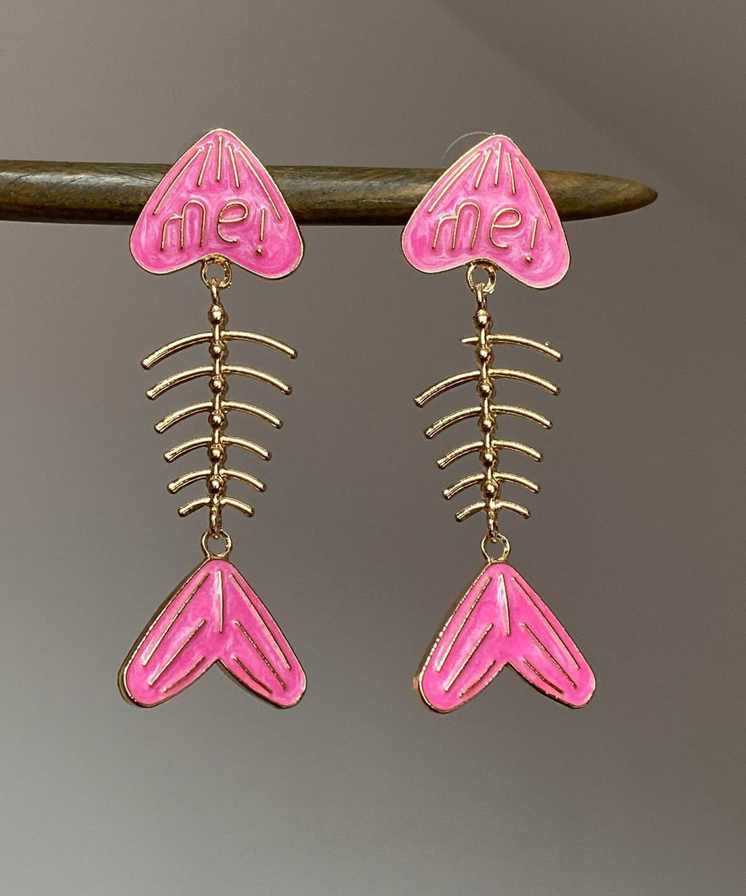 Unique Pink Alloy Drip Glaze Fish Bone Stud Earrings