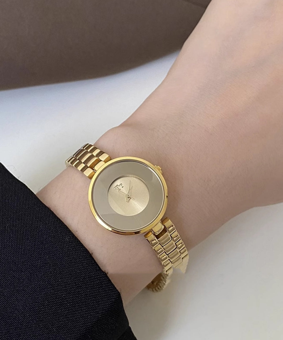 Unique Silk Stainless Steel Chain Hardlex Crystal Watches