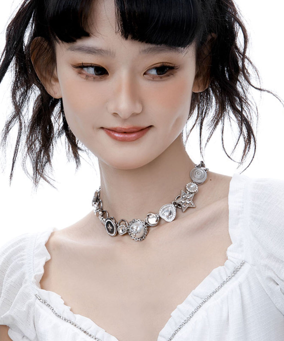 Unique Silk Zircon Button Butterfly Alloy Choker