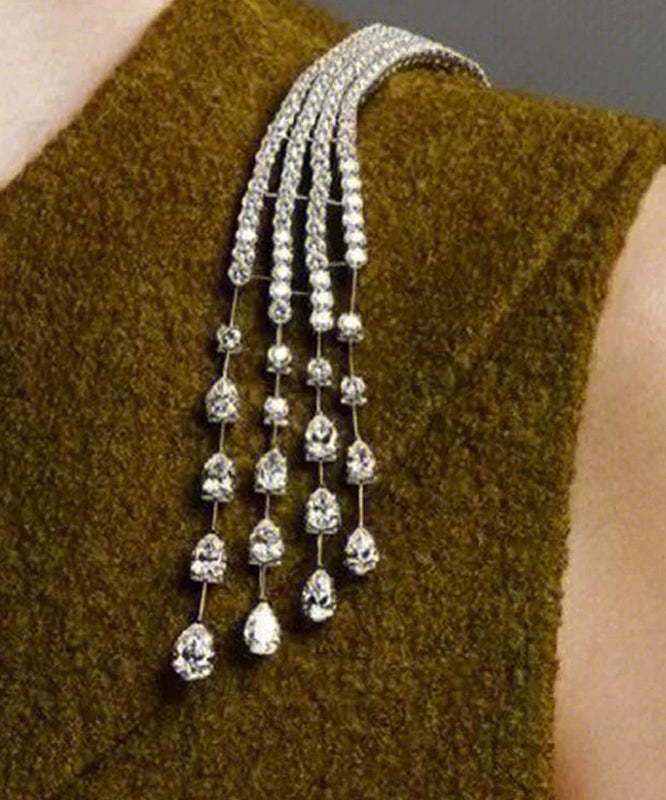 Unique White Copper Zircon Meteor Tasse Shoulder Brooches