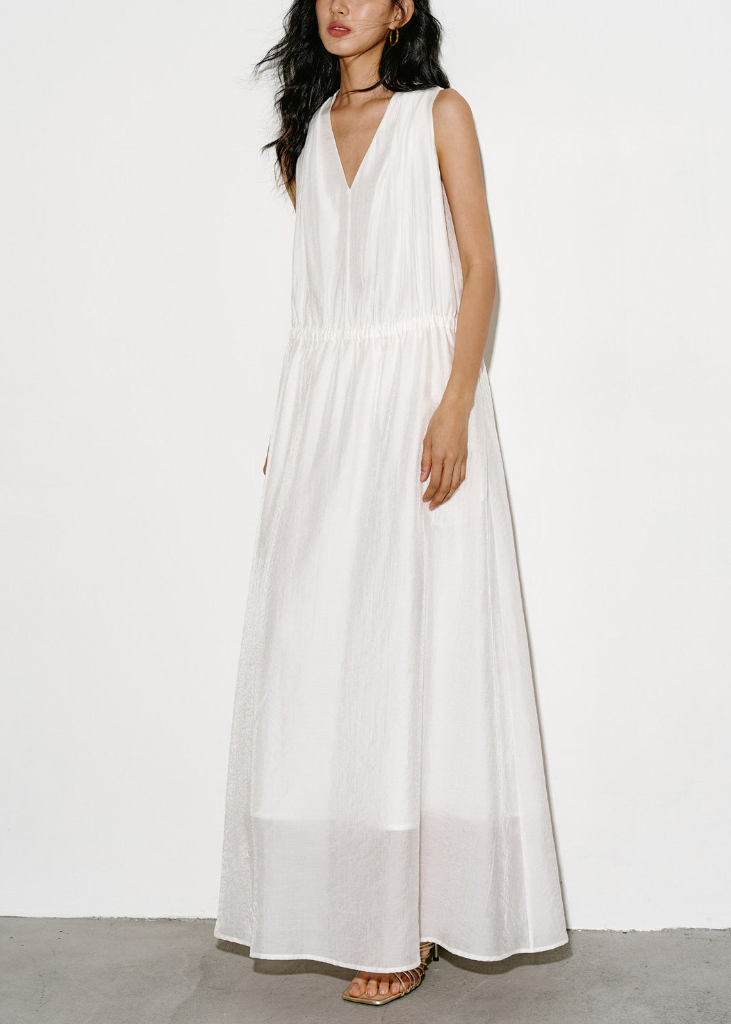 Unique White V Neck Drawstring Maxi Dresses Sleeveless