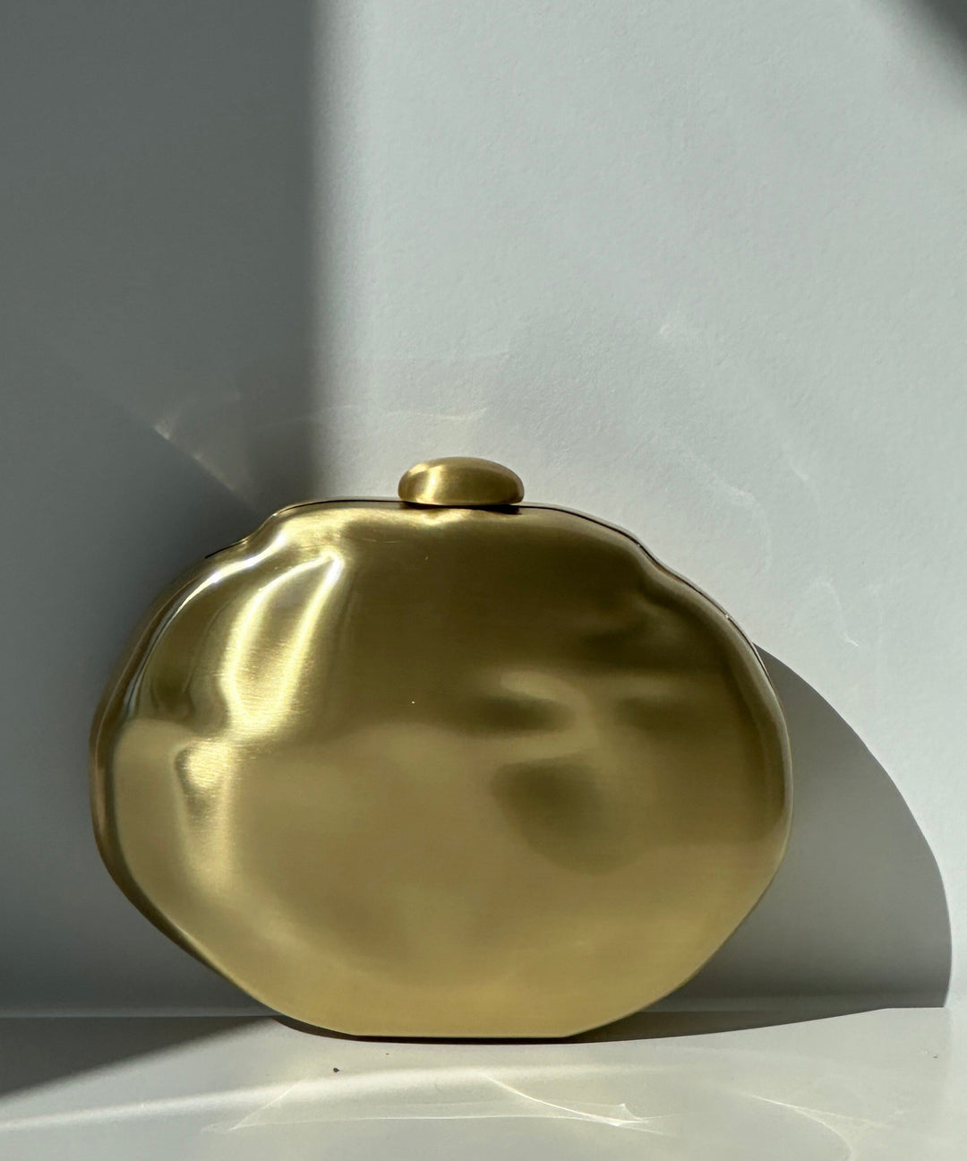 Vintage Gold Concave Convex Ripple Clutch