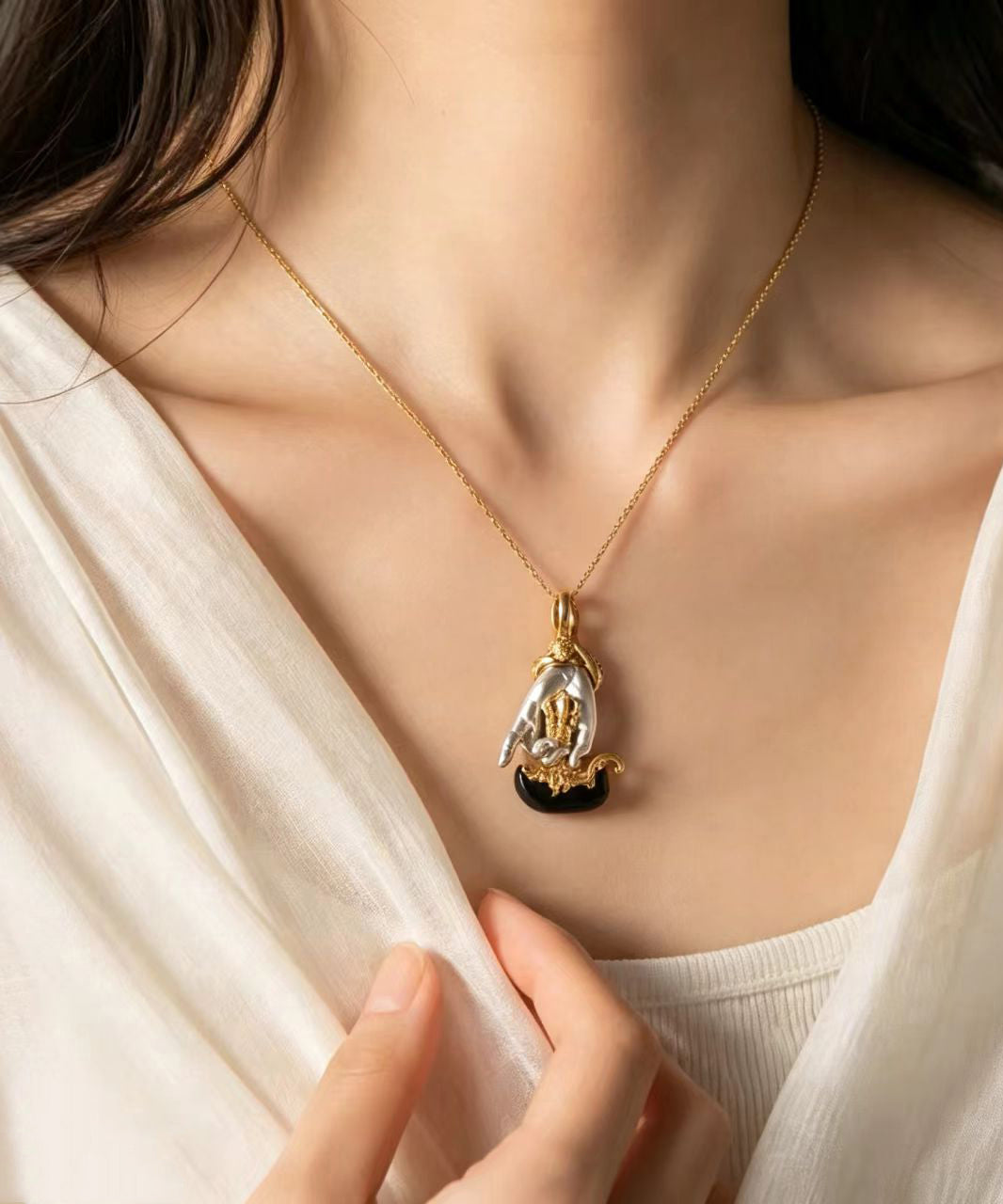 Vintage Silver-Plated Gold-Plated Copper Buddha Hand Pendant Necklace