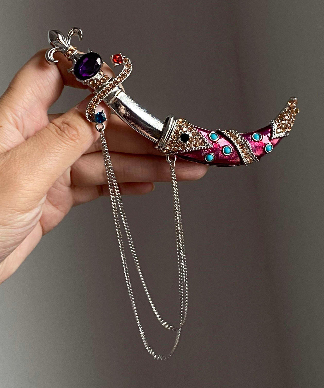 Vintage Zircon Alloy Scimitar Chain Tassel Brooches