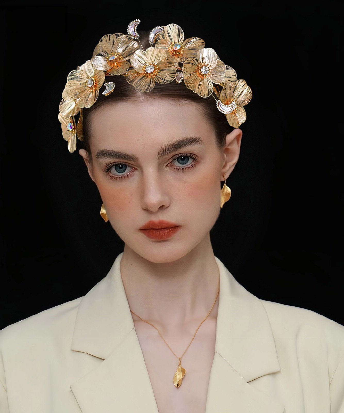 Vogue Gold Alloy Floral Zircon HairPiece - Omychic