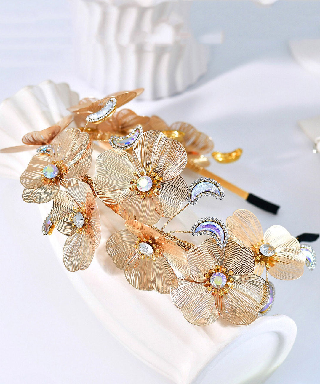 Vogue Gold Alloy Floral Zircon HairPiece - Omychic
