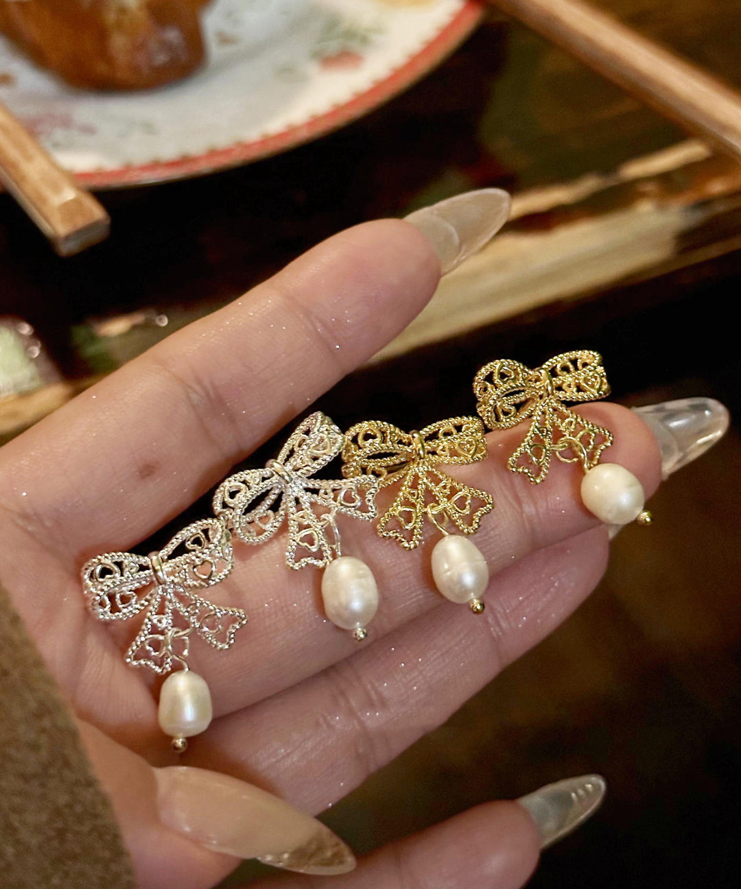 Vogue Gold Copper Overgild Hollow Out Bow Pearl Drop Earrings