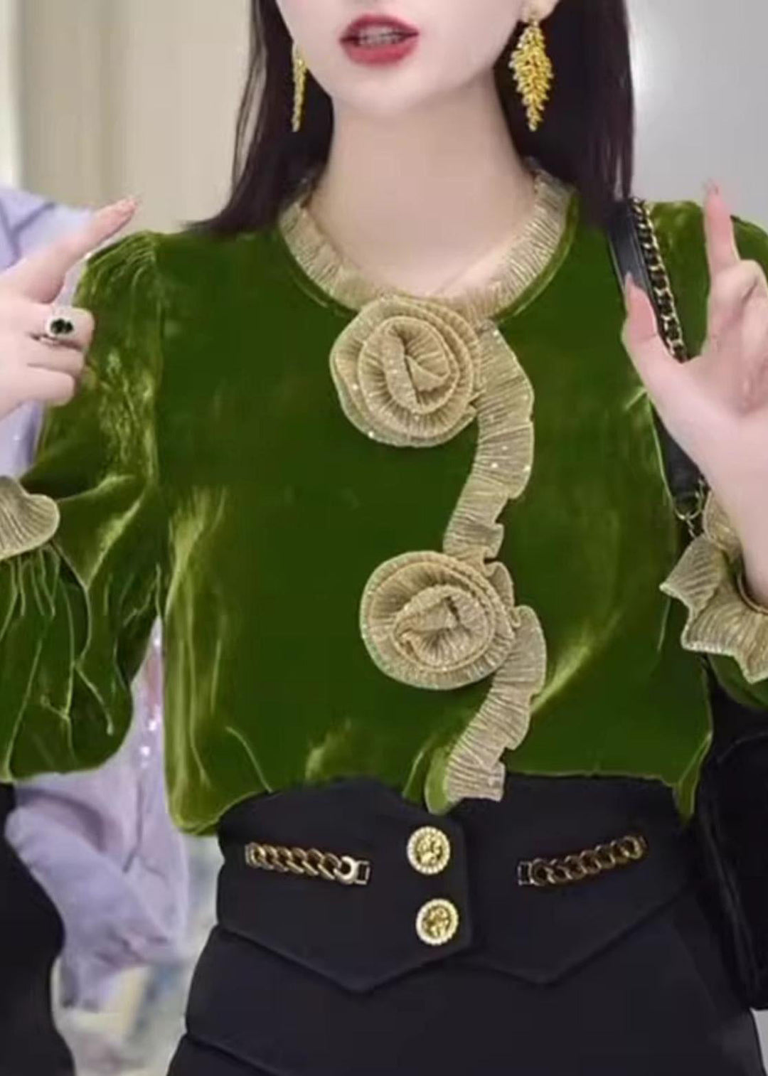 Vogue Green O-Neck Floral Silk Velour Shirt Flare Sleeve