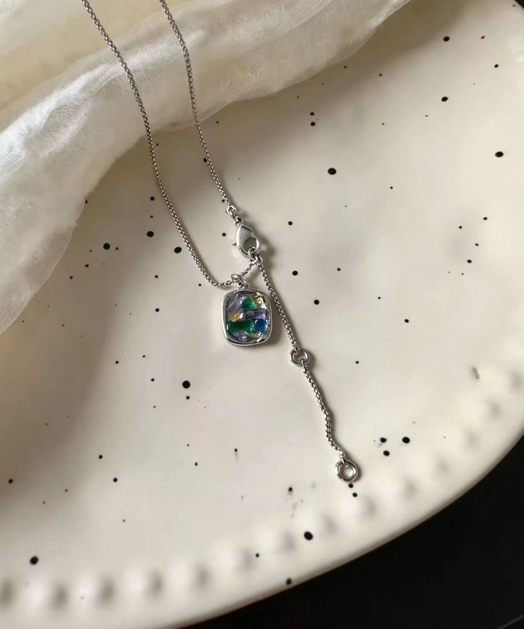 Vogue Multicolor Gold Foil Zircon Pendant Necklace