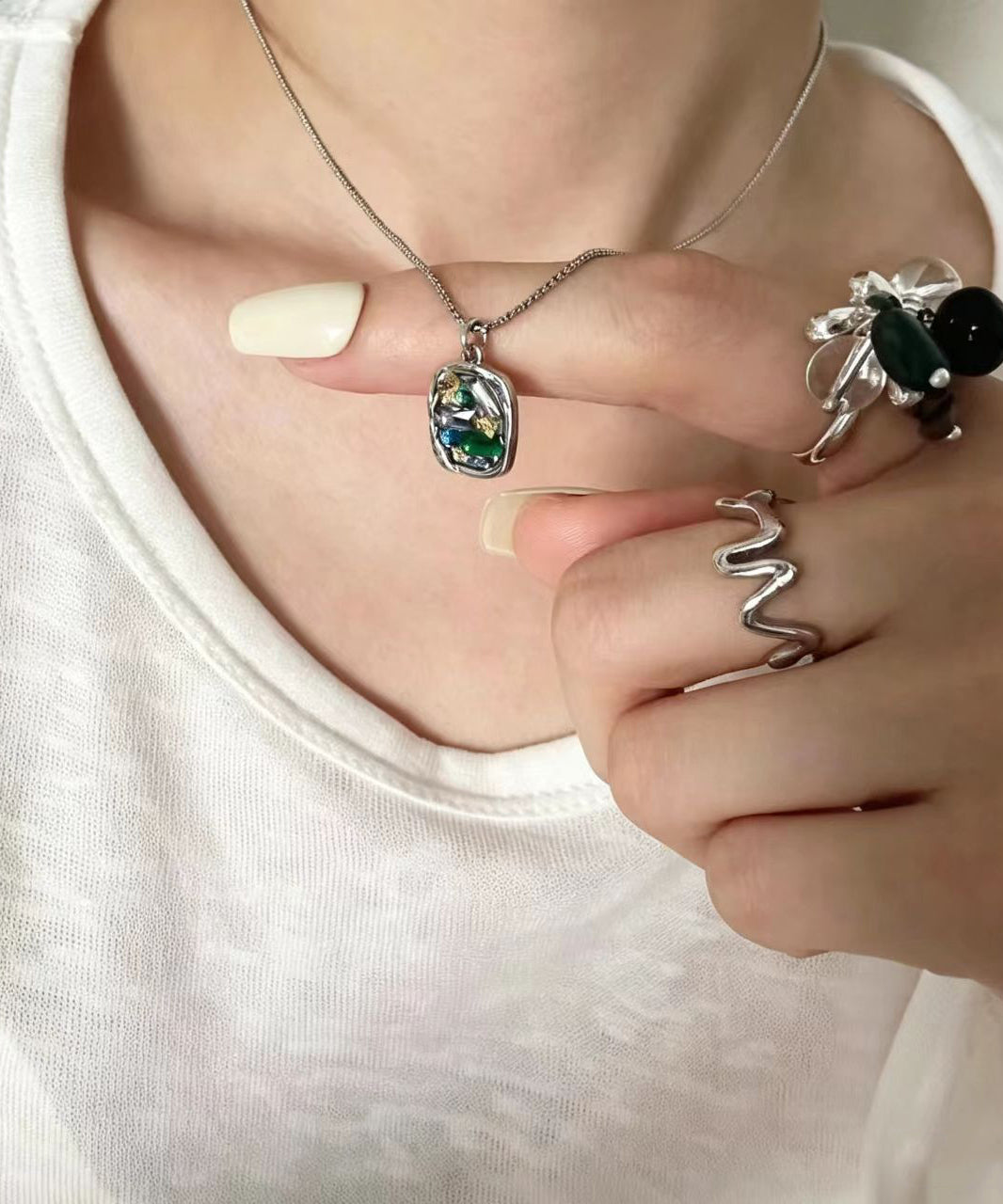 Vogue Multicolor Gold Foil Zircon Pendant Necklace