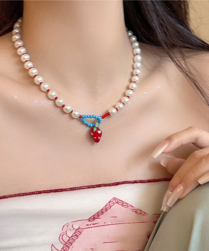 Vogue White Woven Resin Pearl Strawberry Pendant Necklace
